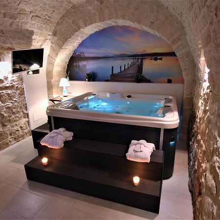 Albergo Diffuso Dimora Rossi B&B Turi Eksteriør bilde